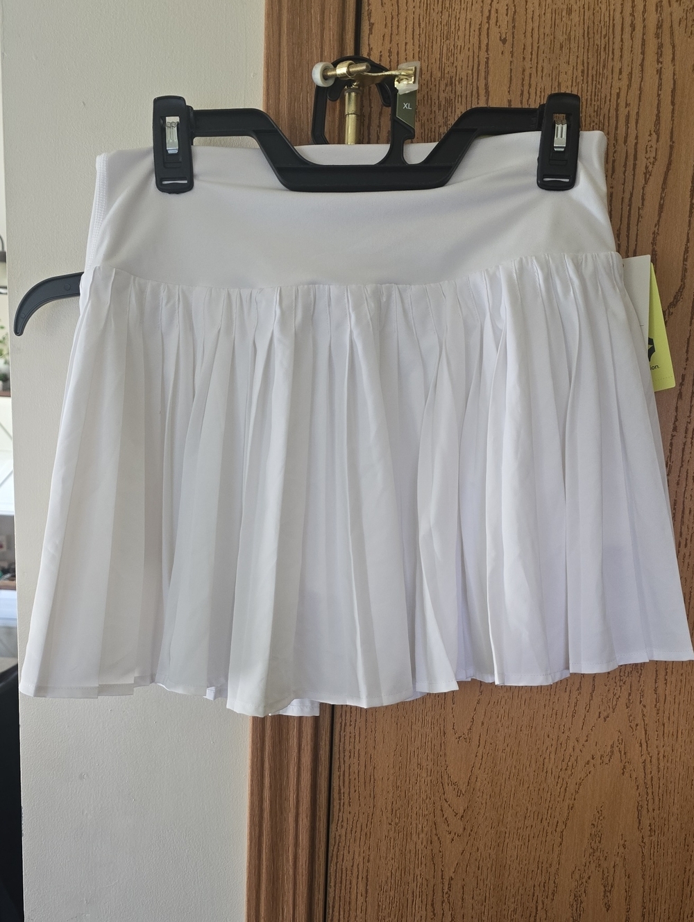 All in motion White Pleated Skirt